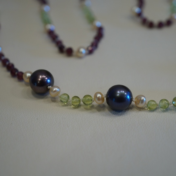 34" Genuine Pearl, Peridot & Garnet Bead Necklace - Picture 2 of 3